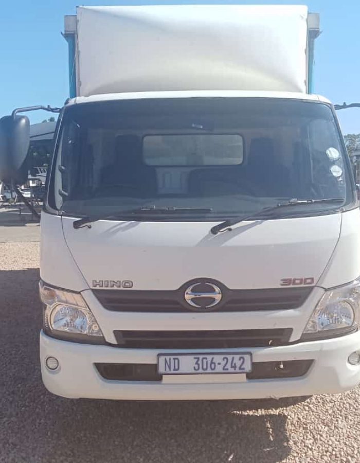 2018 Hino 300 815