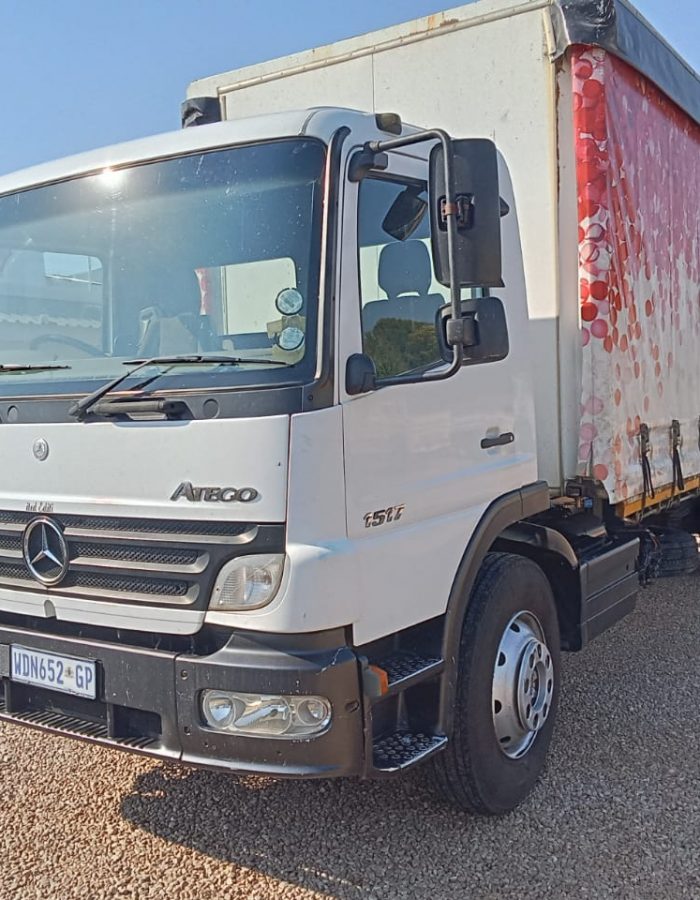 2007 Mercedes Benz Atego 1517